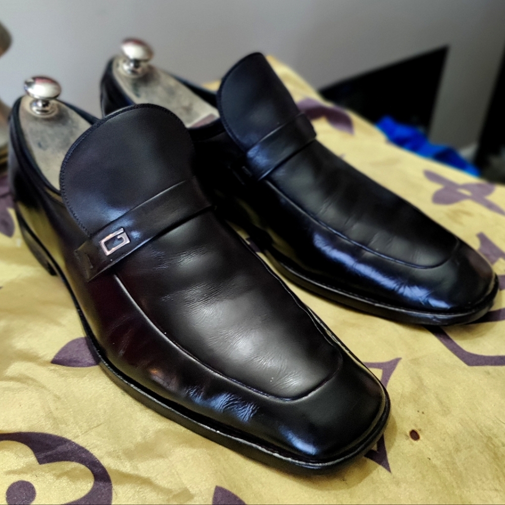 Leather Gucci loafers